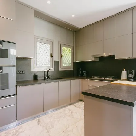 فيلة Eva Bosphora Waterfront Living *