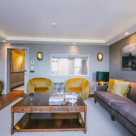 فيلة Eva Bosphora Waterfront Living