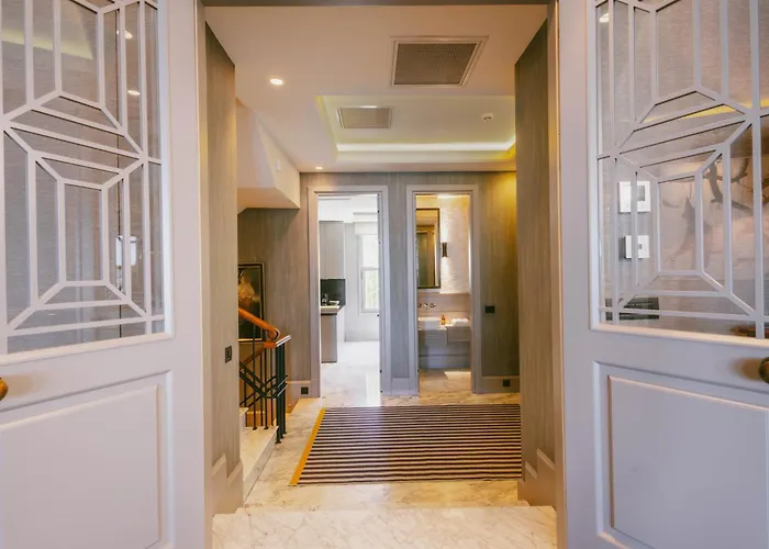 Eva Bosphora Waterfront Living Villa