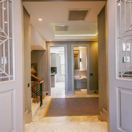 Eva Bosphora Waterfront Living Villa
